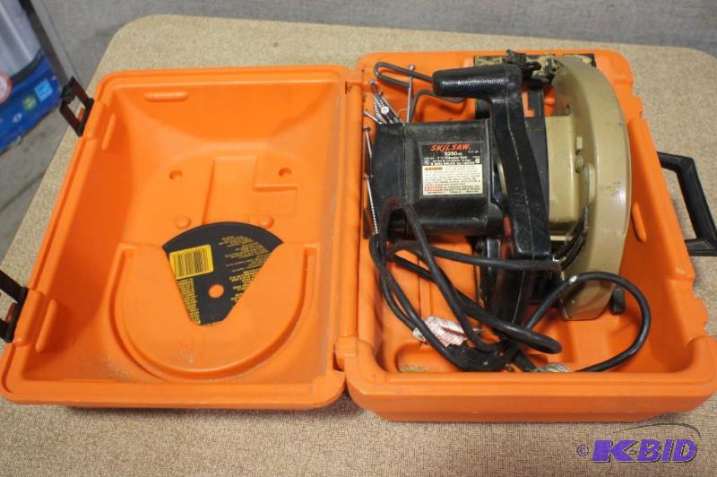 lot 9 image: SkilSaw 7 14" Circular Saw. C...