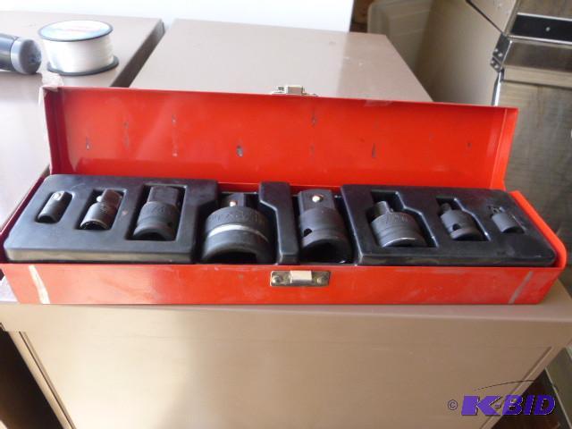lot 11 image: Impact Adapter...