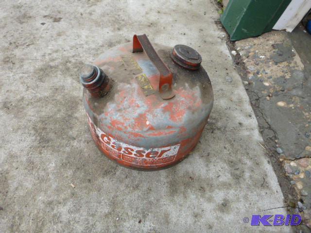 lot 131 image: Metal 2 12 Gallon Gas Can...