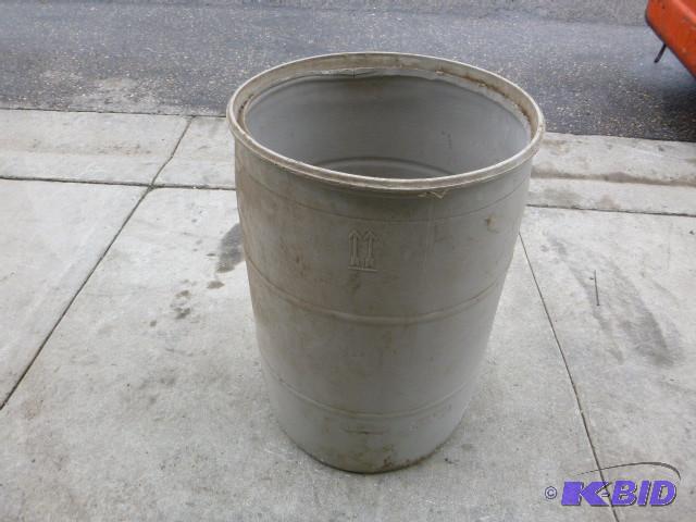 lot 145 image: Large Plastic Barrel...
