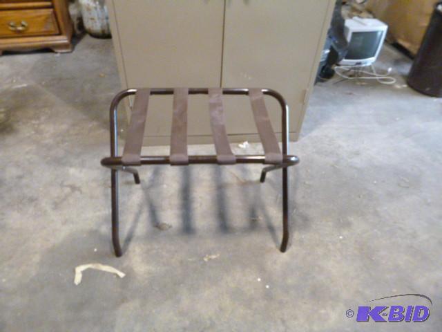 lot 173 image: Suitcase Stand...