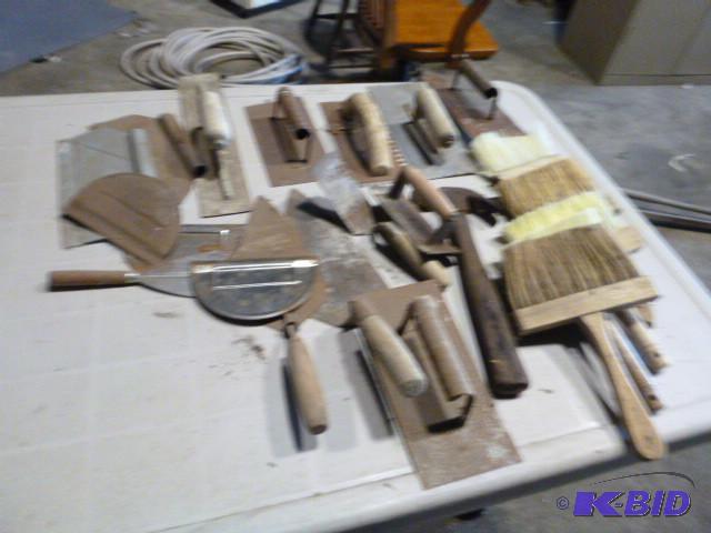 lot 197 image: Concrete and Tile Tools...