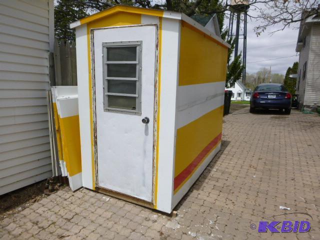 lot 2 image: Storage Shed 4 X 8 - Built from r...