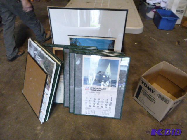 lot 206 image: Lot of Miscellaneous Pictures and R...