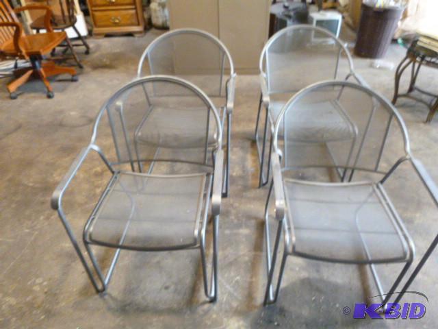 lot 211 image: 4 Metal Patio Stackable Chairs...
