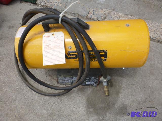 lot 240 image: Master Propane Heater 30-40-50,000 ...
