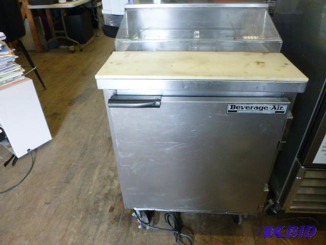lot 3 image: Beverage Air Cooler on Casters Mode...