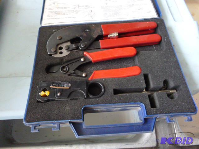 lot 31 image: Epco Coax Cable Stripping CATV Inst...