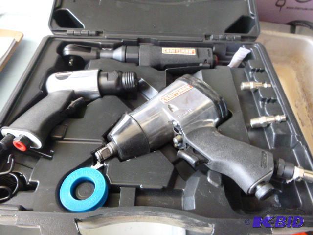 lot 32 image: Craftsman Air Tool Kit 38" Ra...