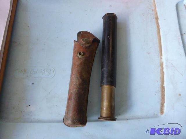 lot 40 image: Old Telescope with Case Glass broke...