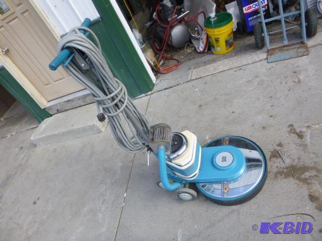 lot 50 image: Kent High Speed 1500 RPM Floor Scru...