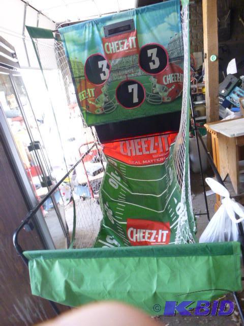 lot 51 image: Cheez-It Football Game with 3 Balls...