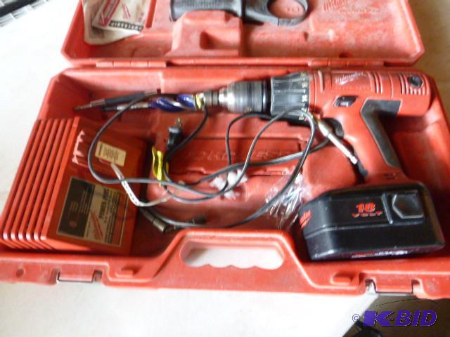 lot 76 image: Milwaukee 18 Volt Drill with Case T...