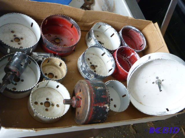lot 81 image: Hole Saw Kit...