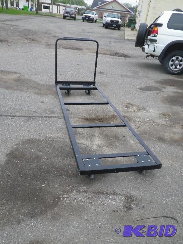 lot 25 image: 8 table cart...