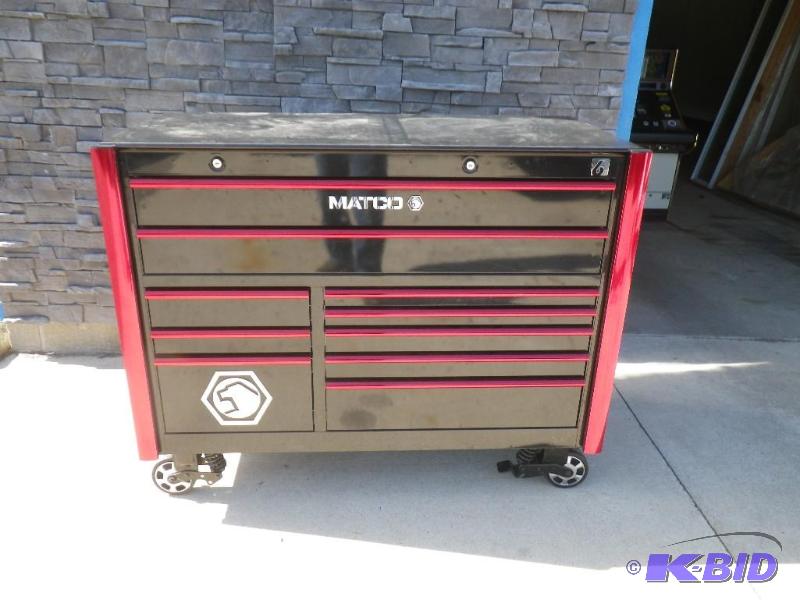 lot 8 image: Matco toolbox, Model 6228RX-BR, lik...