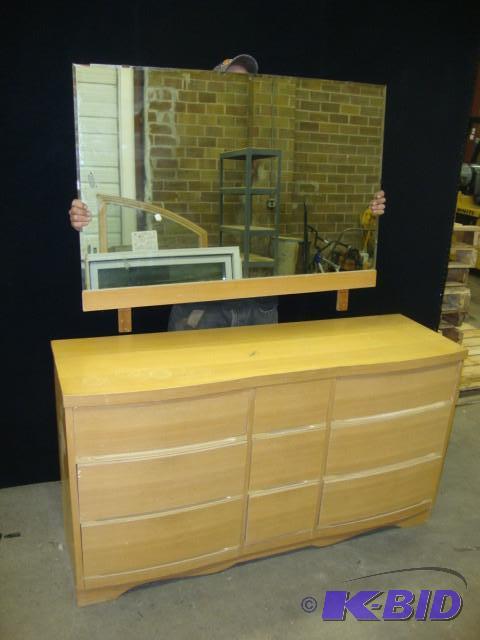 lot 43 image: 9-Drawer Vanity Dresser...
