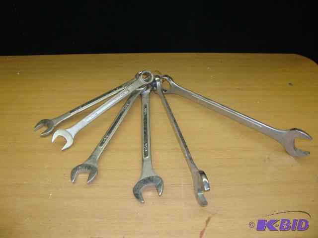lot 83 image: Large Wrenches, 1 12in to 2in...