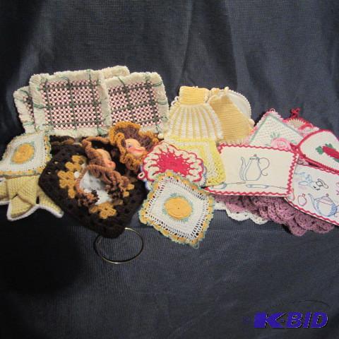 Crocheted Dollies, Pads