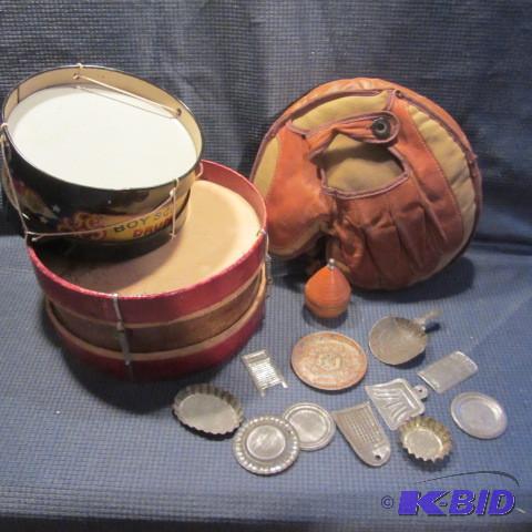 Tin Drums, Baseball Mitt