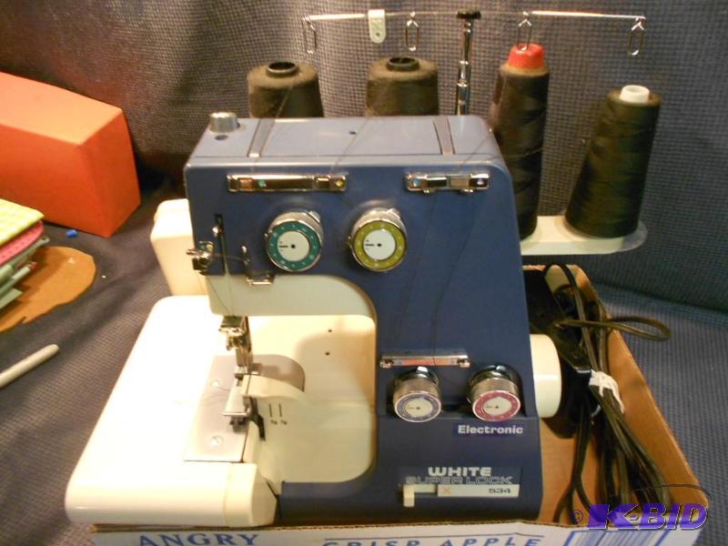 lot 103 image: Serger Sewing Machine