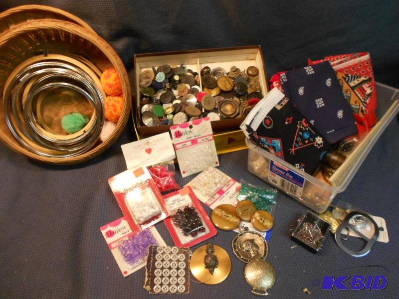 lot 106 image: Buttons