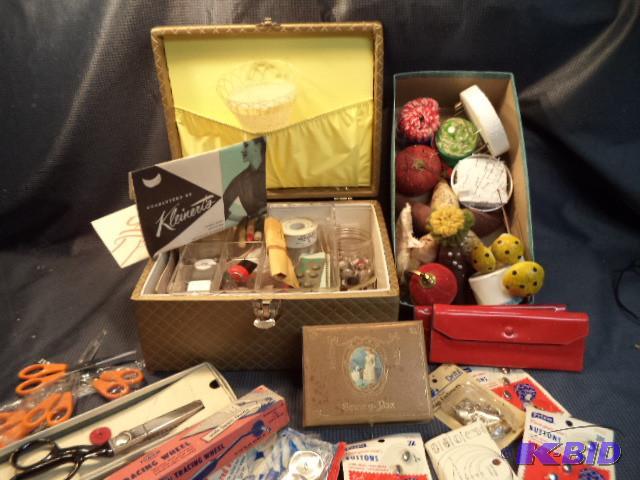 lot 115 image: Vintage Sewing Boxes