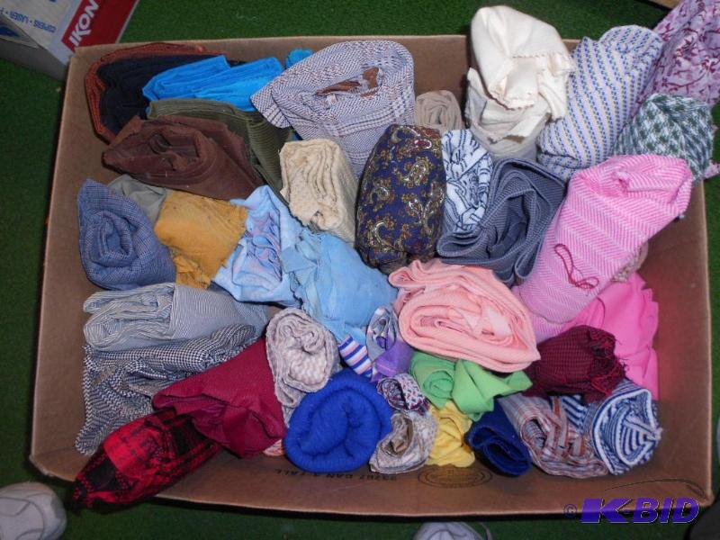lot 198 image: Fabric