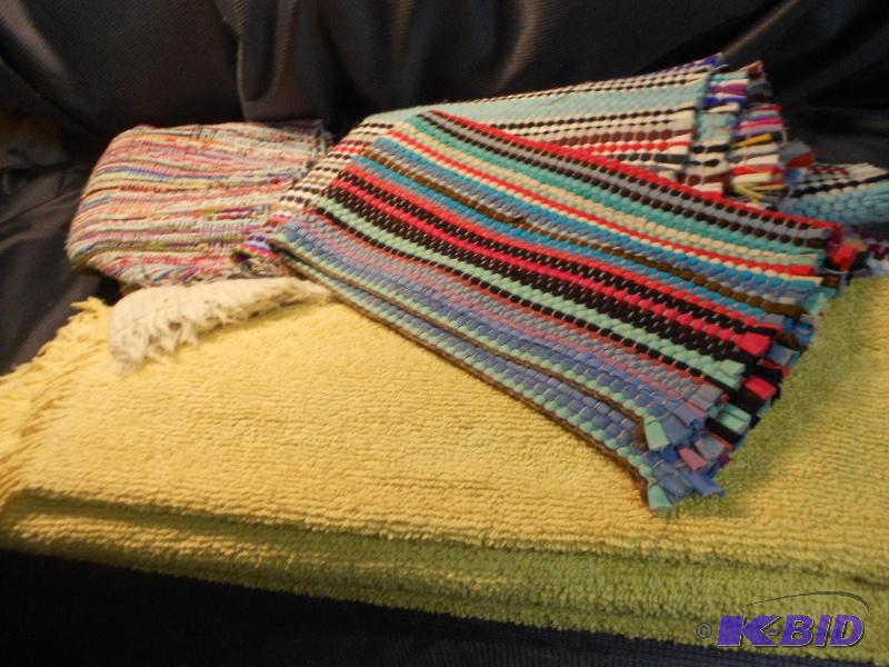 lot 206 image: Rugs