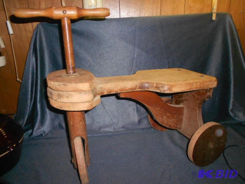 lot 307 image: Wooden Trike