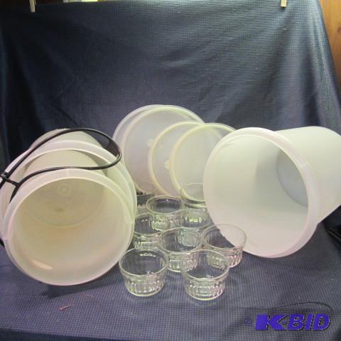 lot 338 image: Tupperware