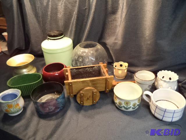 lot 50 image: Planters, Red Wing