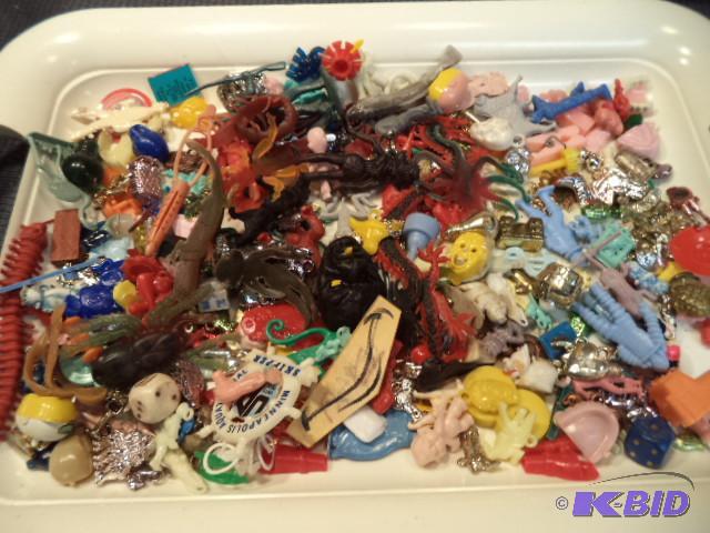 lot 51 image: Cracker Jack Toys