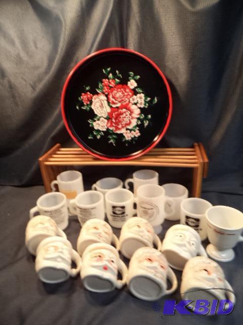 lot 64 image: Santa Mugs and Coffee Cups