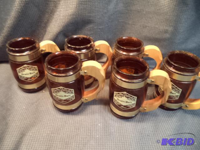 lot 66 image: Grain Belt Beer Mugs