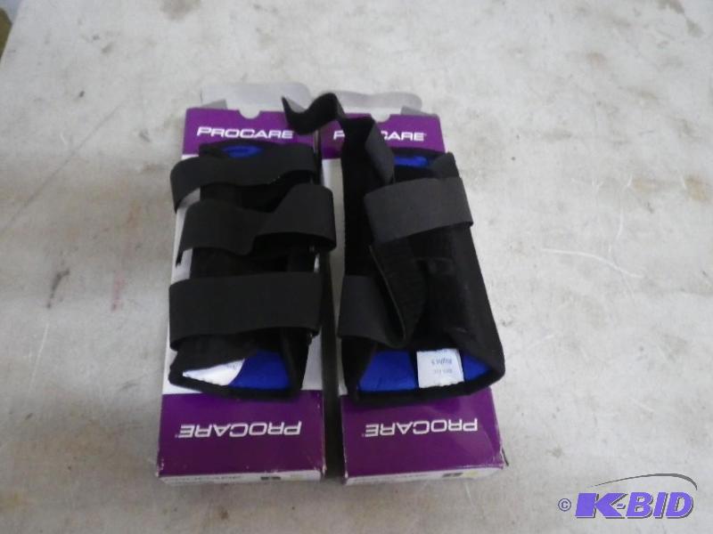 2 new S wrist braces, Pro Care...