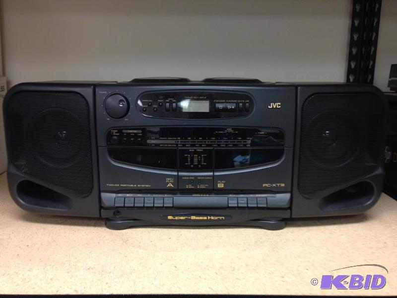 lot 45 image: Vintage VC PC-XT3 Twin-CD Dual Cass...