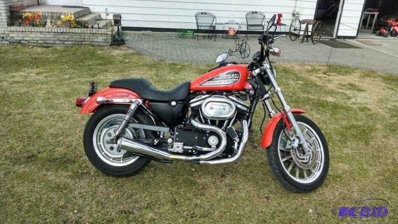 lot 20 image: 2002 Harley Davidson