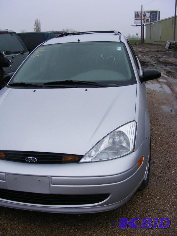 lot 4 image: 2002 Ford Focus