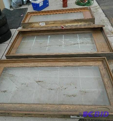 lot 161 image: Oak Doors with glass. Dimensions (3...