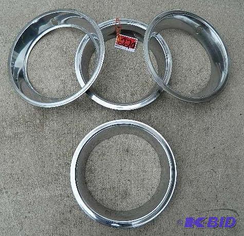 lot 220 image: Chevy Trim Rings 7" rally rims...