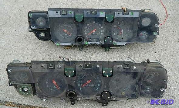 lot 245 image: 2 Gauge Cluster for (1971-1972 Chev...