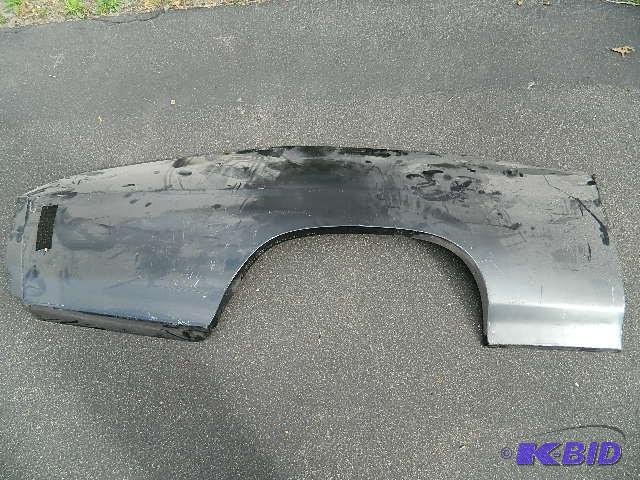 lot 43 image: Quarter panel skin (RH) rear for 19...