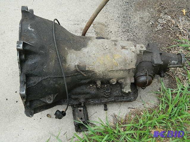 lot 63 image: Pontiac TH350 transmission. Please ...
