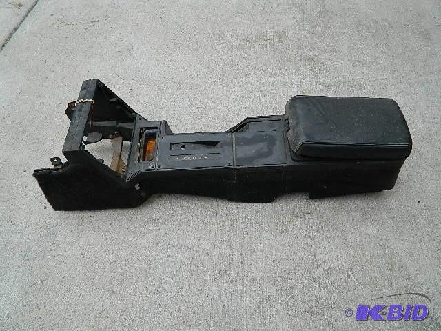 lot 88 image: Center console for 1982 - 1991 Cama...