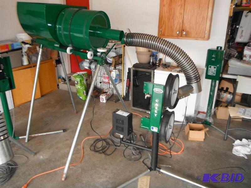 lot 3 image: ATEC, Baseball Pitching Machines, D...