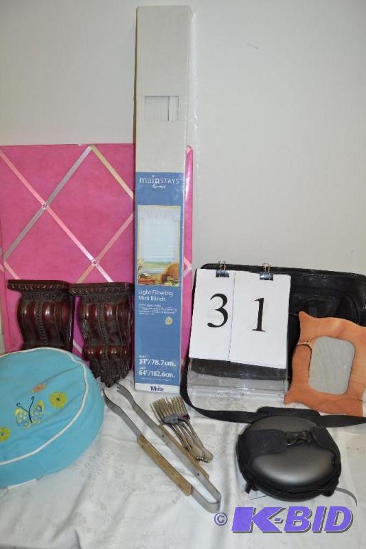 lot 31 image: Leather brief case, misc