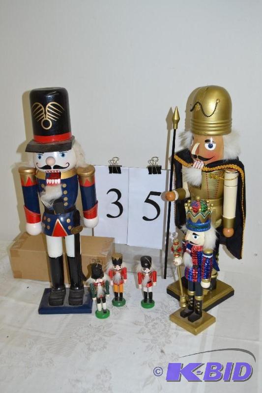 lot 35 image: Nut Crackers