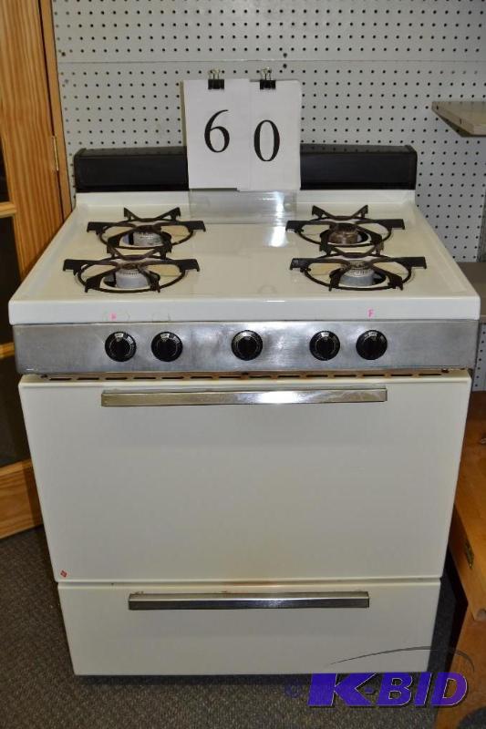 lot 60 image: stove