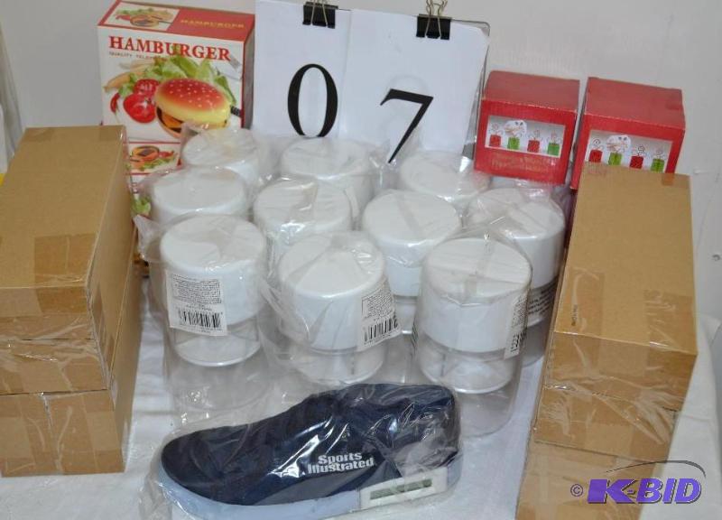 lot 7 image: Sports Illustrated sneaker phone - Hamburger phone and misc